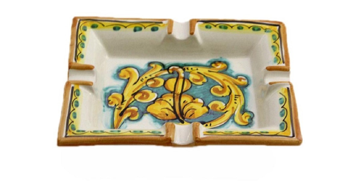 Hand-decorated ceramic ashtray by Sicilian ceramists Gianluca art 27
